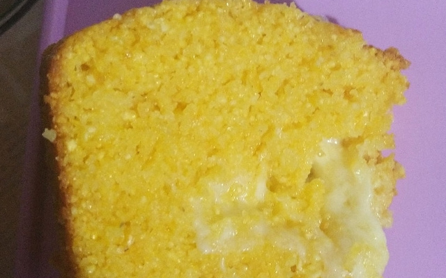Bolo de milho com queijo 