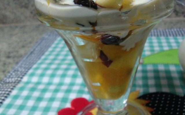 Salada de frutas ( Lúcio Cezar)