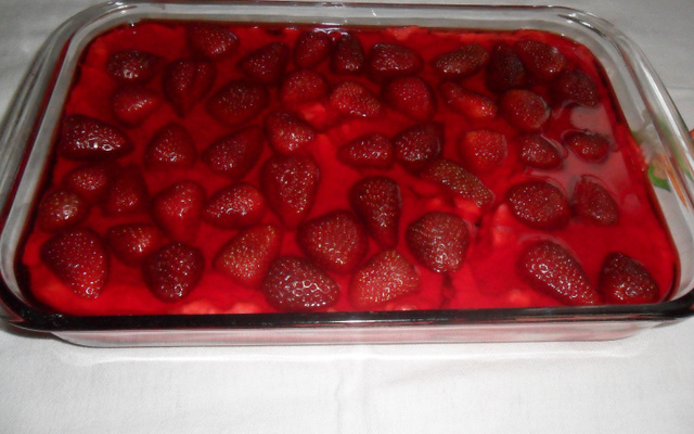 Torta de morango espelhada