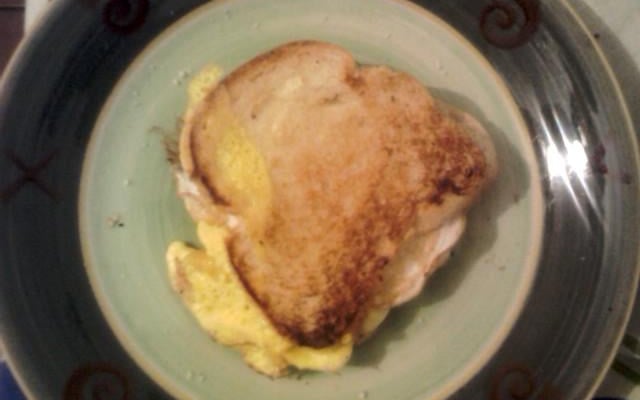 Pão com ovo - cheese egg