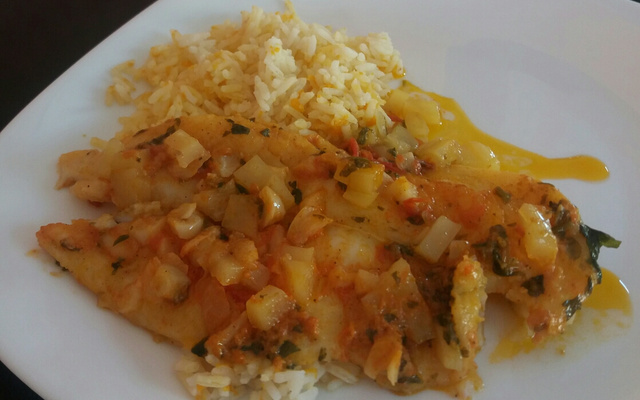 Fillé de peixe com batatas