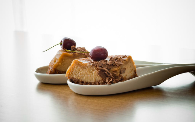 Bolo com pudim cremoso