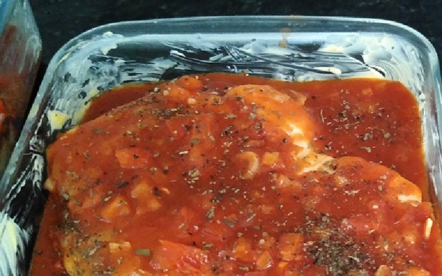 Filé de frango à parmegiana