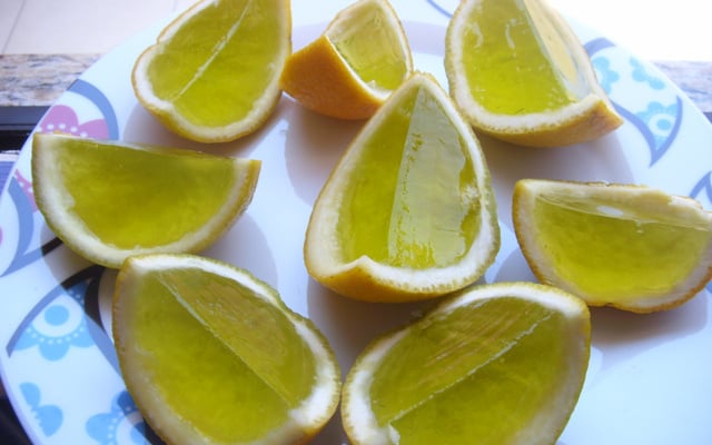 Gelatina na casca da Laranja