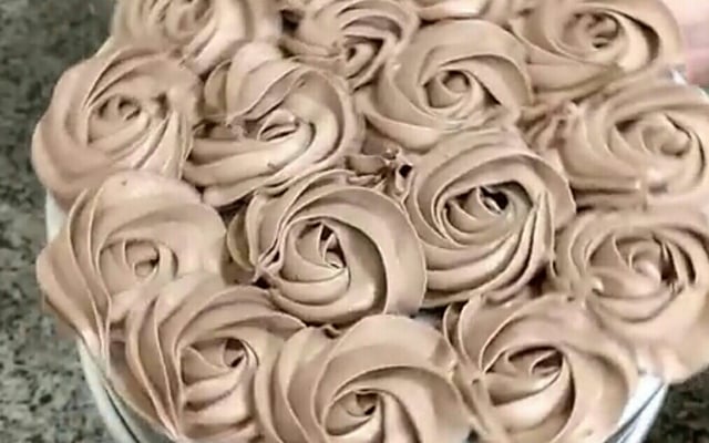 Falso chantilly sabor chocolate (cobertura bolos e tortas)