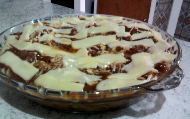 Macarrão com queijo ralado e mussarela