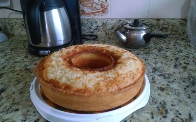 Bolo de coco e queijo coalho