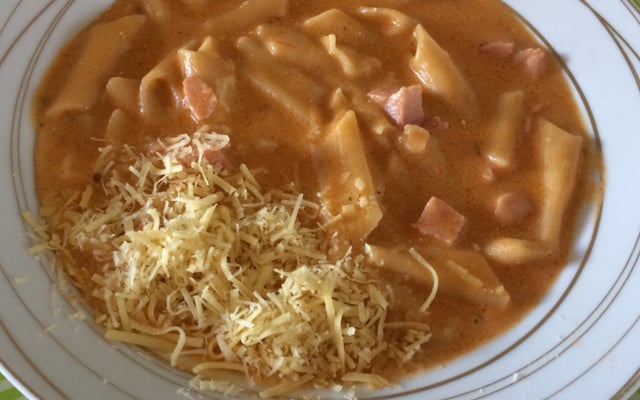 Macarrão de panela de pressão com queijo