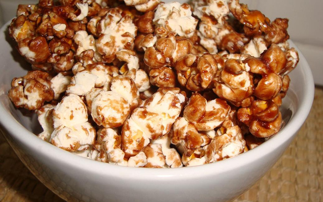 Pipoca doce - Prática e o que é melhor, é de chocolate!