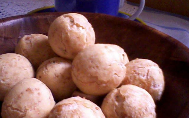Pão de queijo frito
