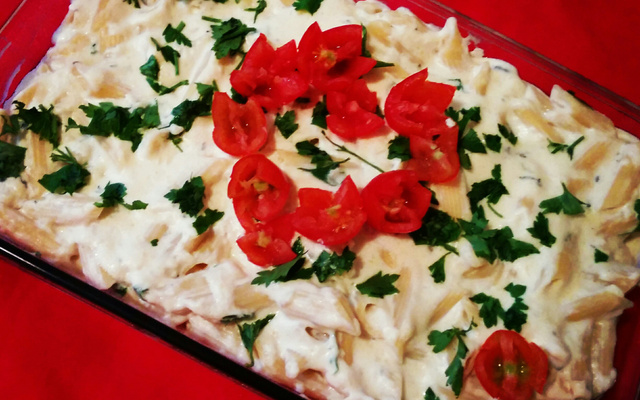 Macarrão parafuso aos quatro queijos