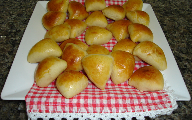 Esfihas de frango com catupiry