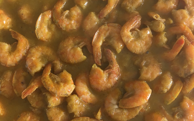 Autêntica moqueca de camarão baiana