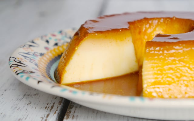 Pudim de leite ninho