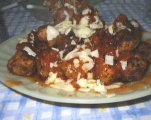 Almôndega à parmegiana (porpeta)