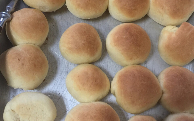 Pão caseiro com fermento em pó da Denise
