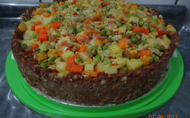 Quiche de carne moída à jardineira