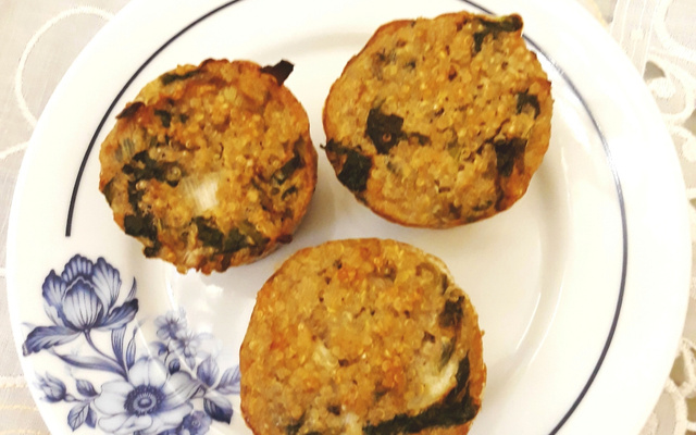 Torta de quinoa com escarola