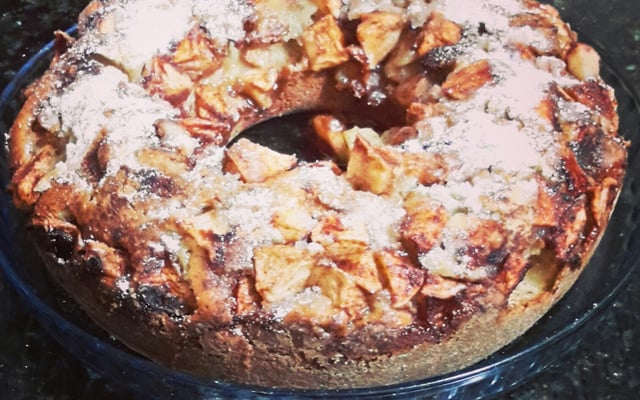 Bolo de maçã com canela