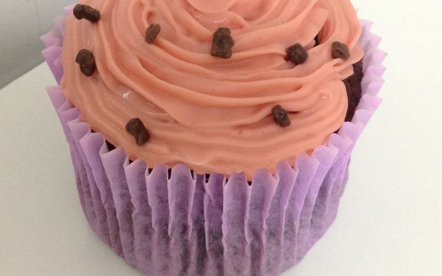 Cupcake de chocolate no micro-ondas