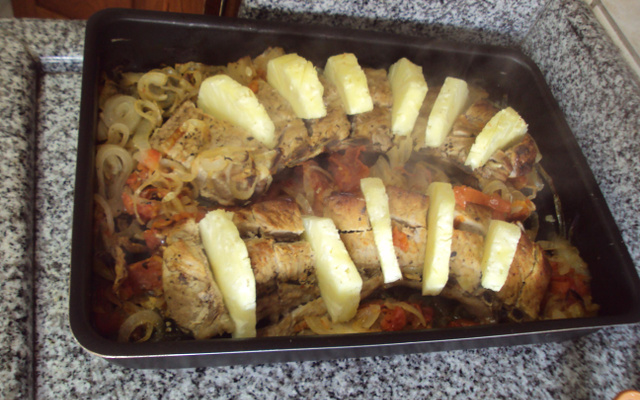 Lombo recheado com abacaxi Emeliza