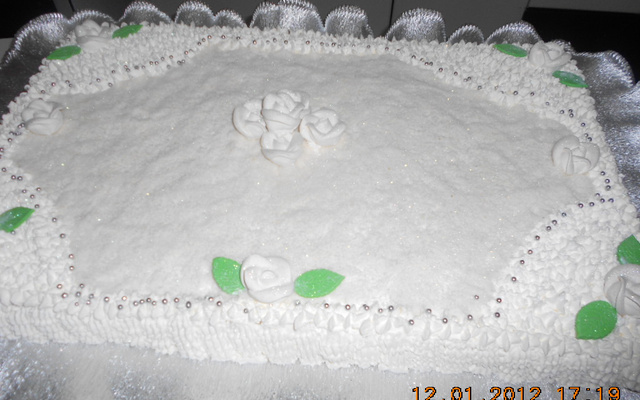 Bolo de festa confeitado fácil