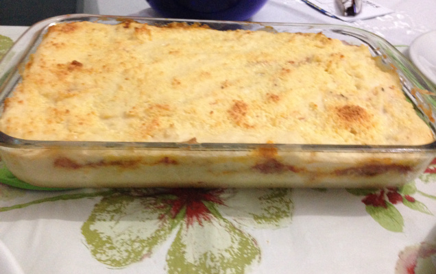 Torta de macaxeira com charque