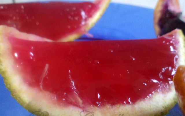 Gelatina na casca da laranja