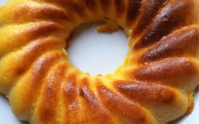 Bolo de fubá cremoso