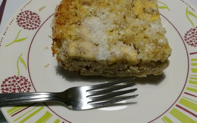Bolo de banana com aveia e óleo de coco