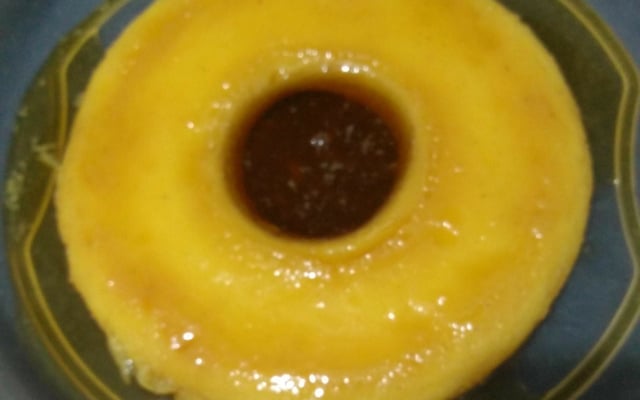 Pudim de leite condensado de micro-ondas