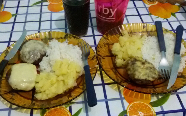 Carne de hambúrguer rústica