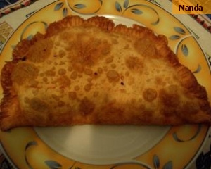 Pastel com massa de chocolate