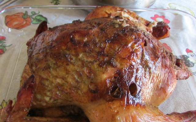 Frango recheado e assado na cerveja preta