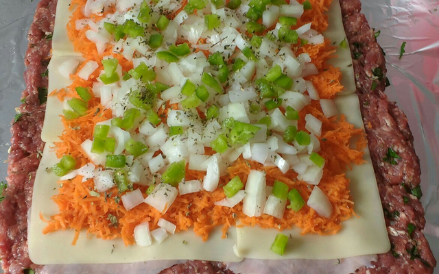 Rocambole de carne moída