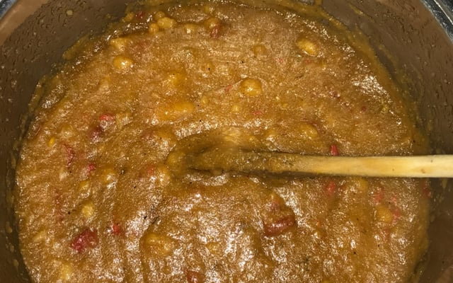 Rabada com pirão de farinha de mandioca