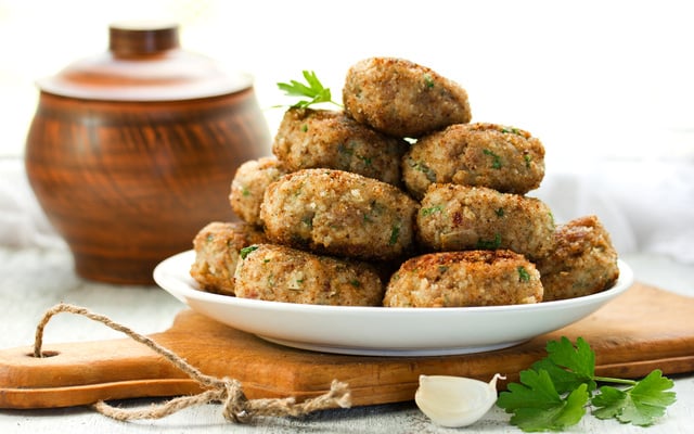 Bolinho de brócolis assado