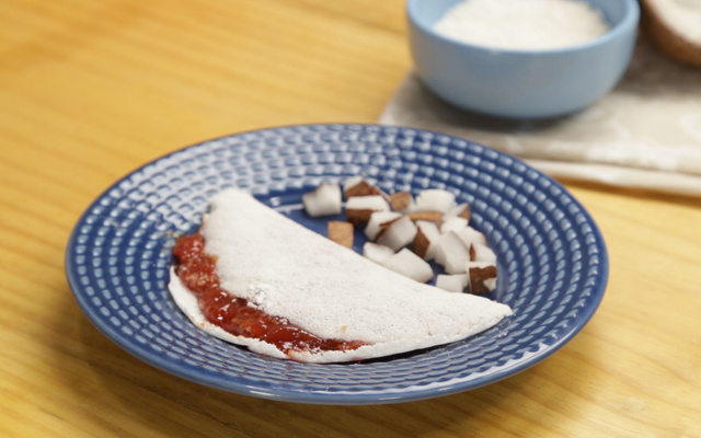 Tapioca com coco e goiabada