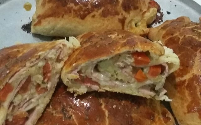 Enroladinho prático e presunto e queijo