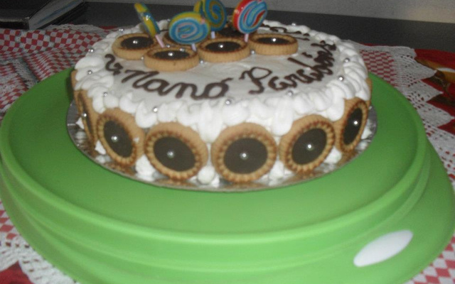 Bolo com cobertura de marshmallow