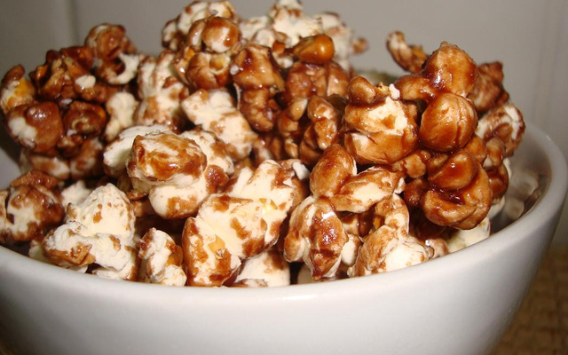 Pipoca doce - Prática e o que é melhor, é de chocolate!