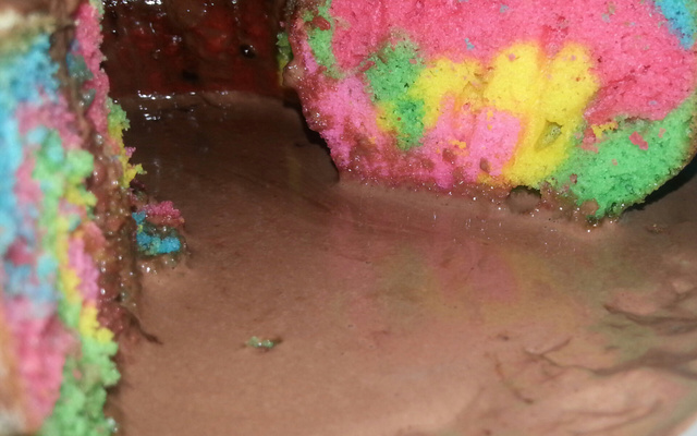 Bolo arco-íris fácil de liquidificador