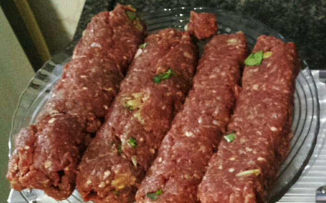 Kafta recheada na brasa