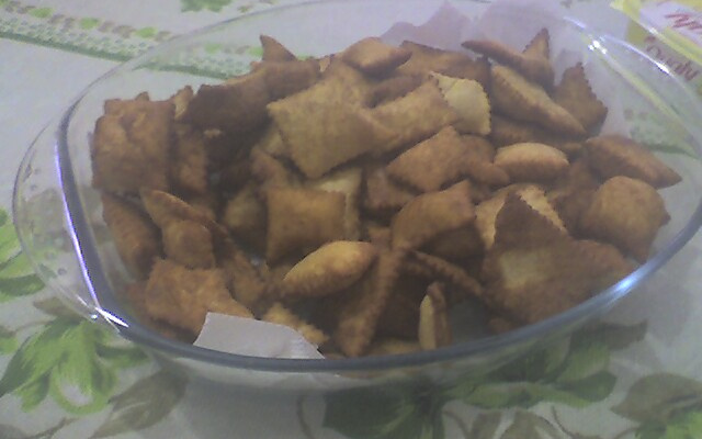 Bolinho frito econômico da tia Tati