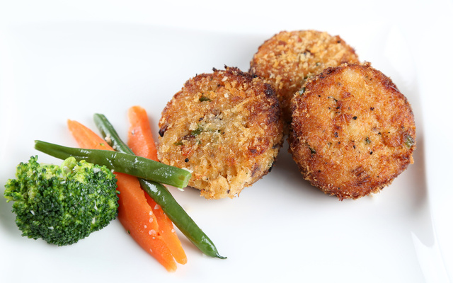 Bolinho de batata doce com atum