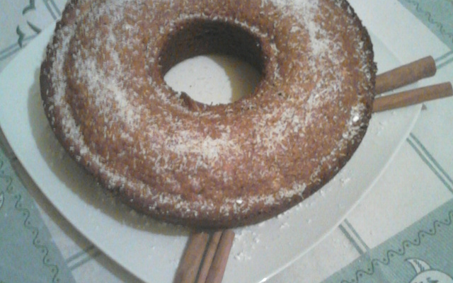 Bolo de maçã com coco