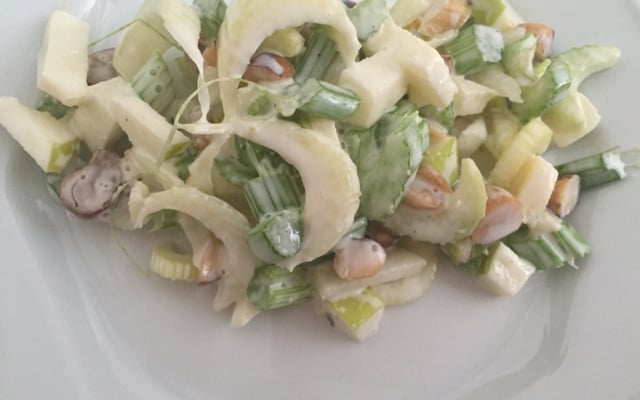 Salada de salsão e maçã