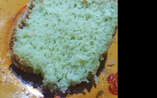 Bolo de limão com gelatina