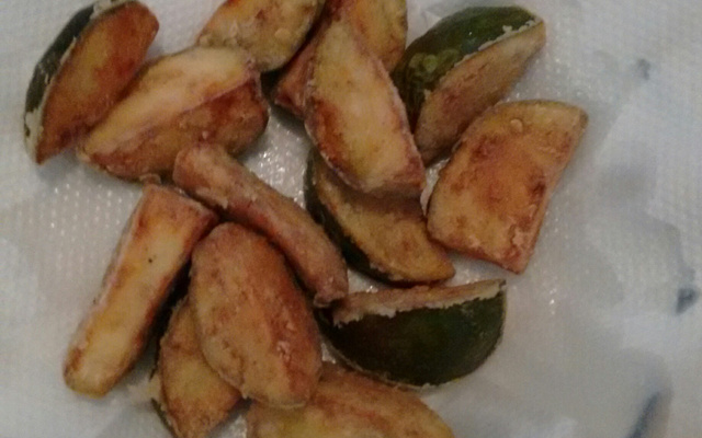 Jiló frito crocante