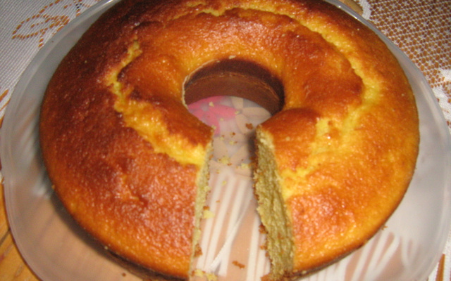 Bolo de laranja inteira
